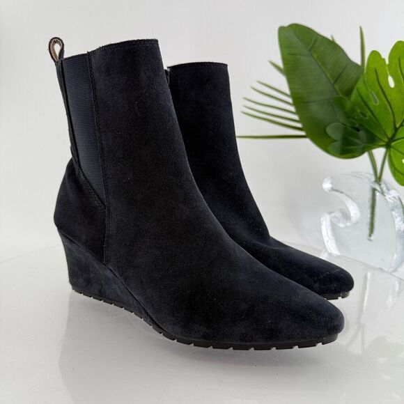 Blondo Women's Veena Boot Size 8 Waterproof Blue Suede Mid Heel Wedge Shoe See* - Picture 1 of 16